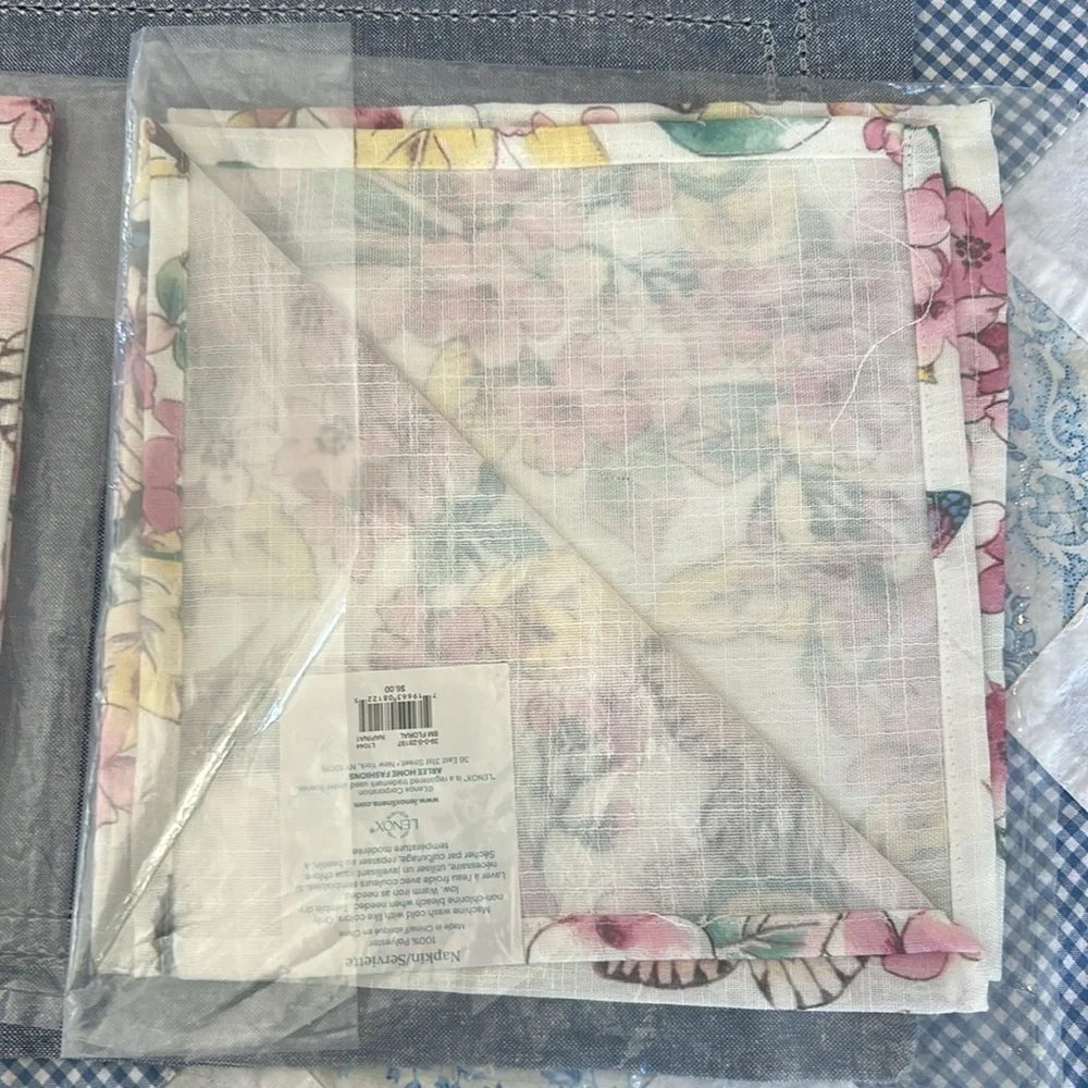 Butterflies Bold Bright Lenox Cloth Napkin NEW (6 Available) Pink Teal White